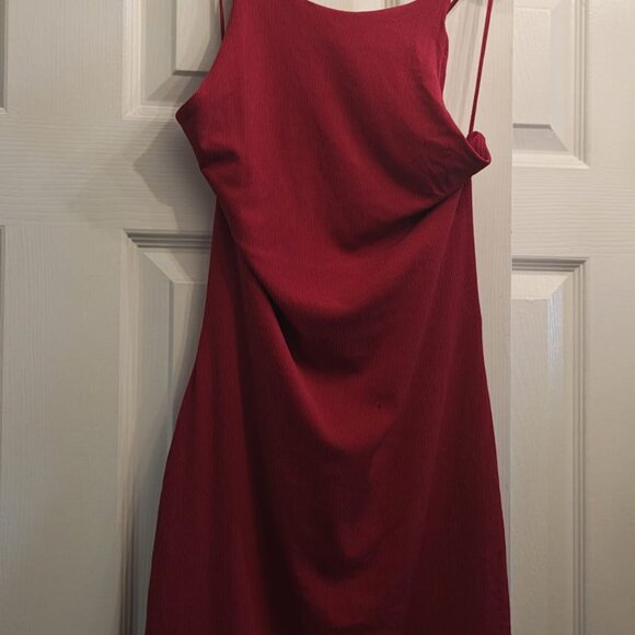 Red Strappy Back Bodycon Dress - Size Large - Picture 3 of 3